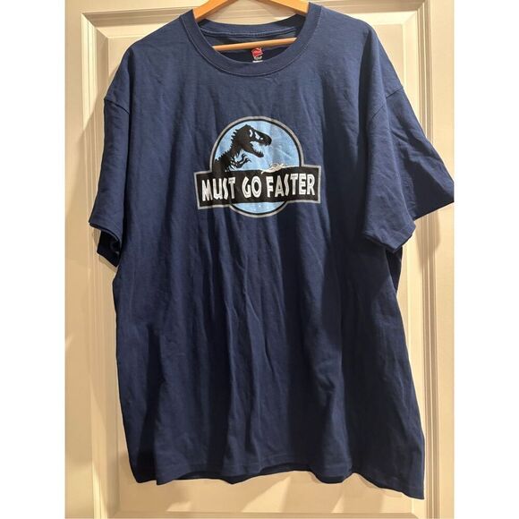 Jurassic World Must Go Faster T-shirt size XL - Picture 1 of 2
